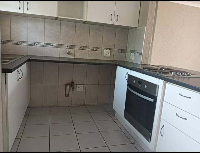 2 BEDROOM APARTMENT FOR SALE IN KENMARE